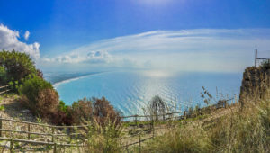 Terracina E Il Tempio Di Giove Anxur