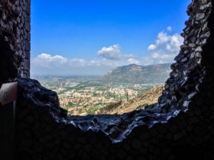 Terracina E Il Tempio Di Giove Anxur