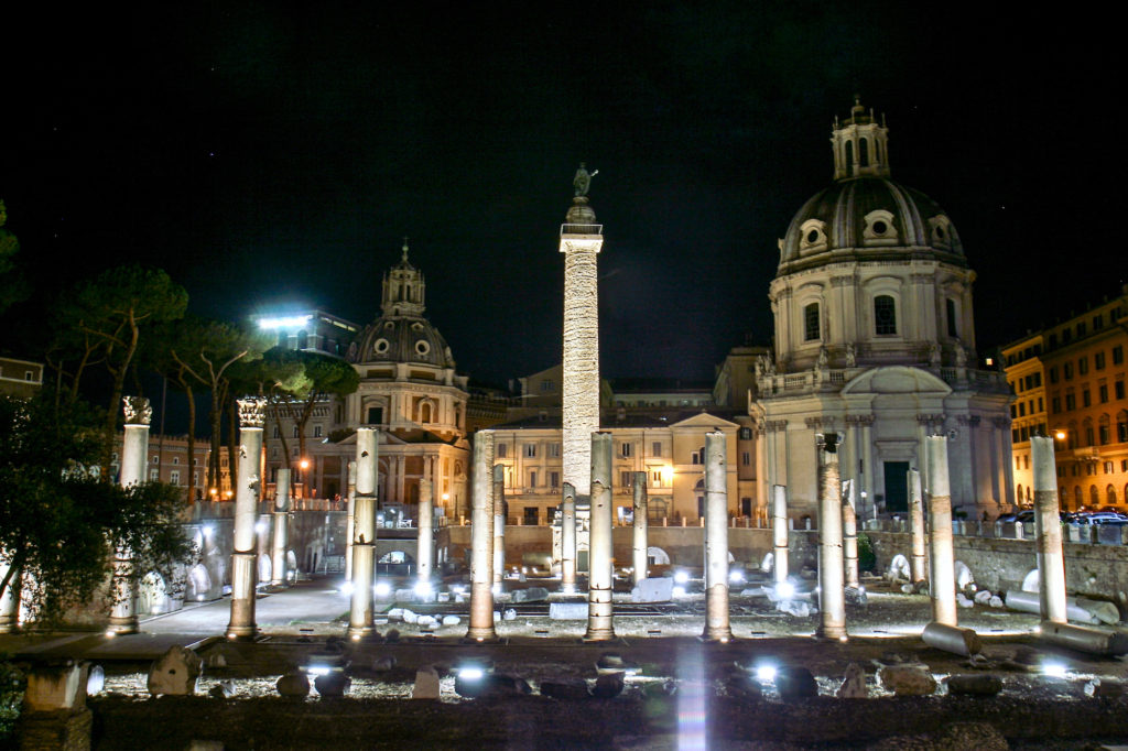 Roma Fori Imperiali Di Notte 3